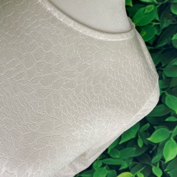 SHIMMER PEARL CROC-PRINT LONG-SLEEVE TOP · SIZE S - Picture 3 of 6